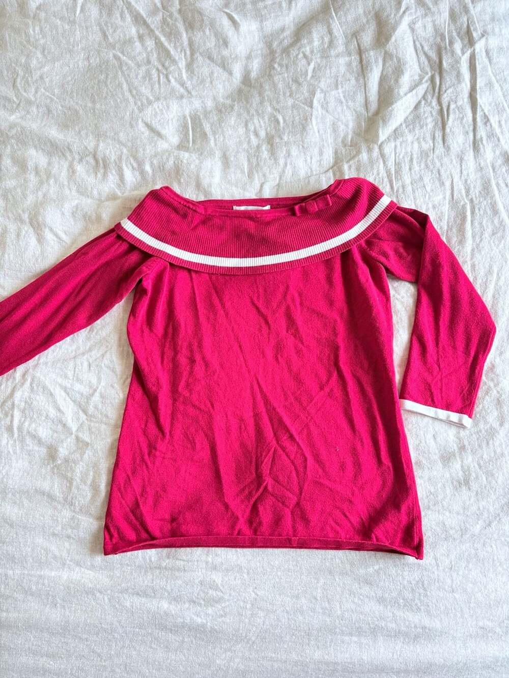 Design History Off The Shoulder Sweater Size M Red White Trim Bow Knit Top